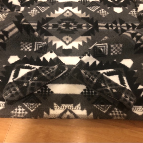 Eddie Bauer Quarter-Zip Fleece - Picture 3 of 3